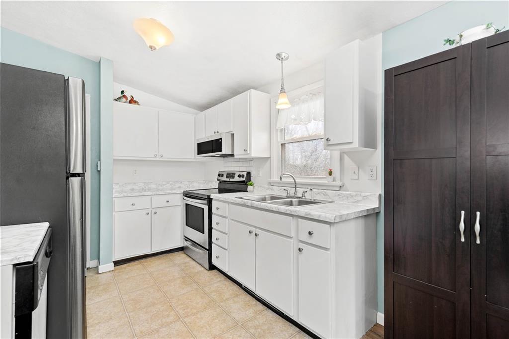 705 Frederick Court Apollo, PA 15613 - Photo 14 of 25 Gallery Image 14