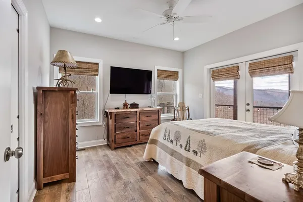 $859,900 | 57 Eagle Nest Trail, Murphy, NC 28906