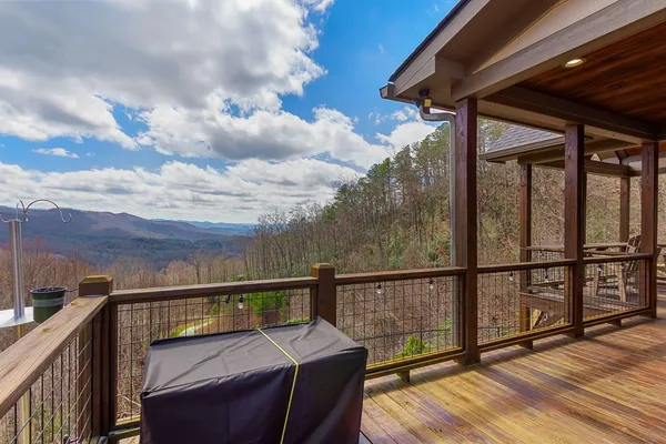 $859,900 | 57 Eagle Nest Trail, Murphy, NC 28906