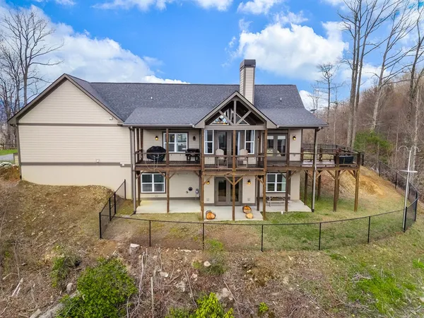 $859,900 | 57 Eagle Nest Trail, Murphy, NC 28906