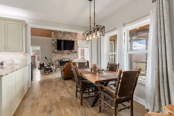 $859,900 | 57 Eagle Nest Trail, Murphy, NC 28906