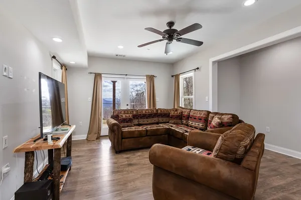 $859,900 | 57 Eagle Nest Trail, Murphy, NC 28906