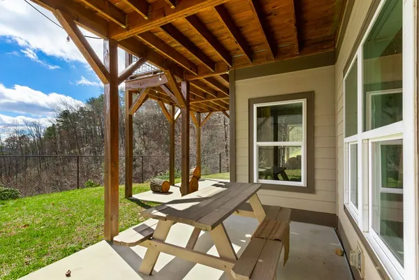 $859,900 | 57 Eagle Nest Trail, Murphy, NC 28906