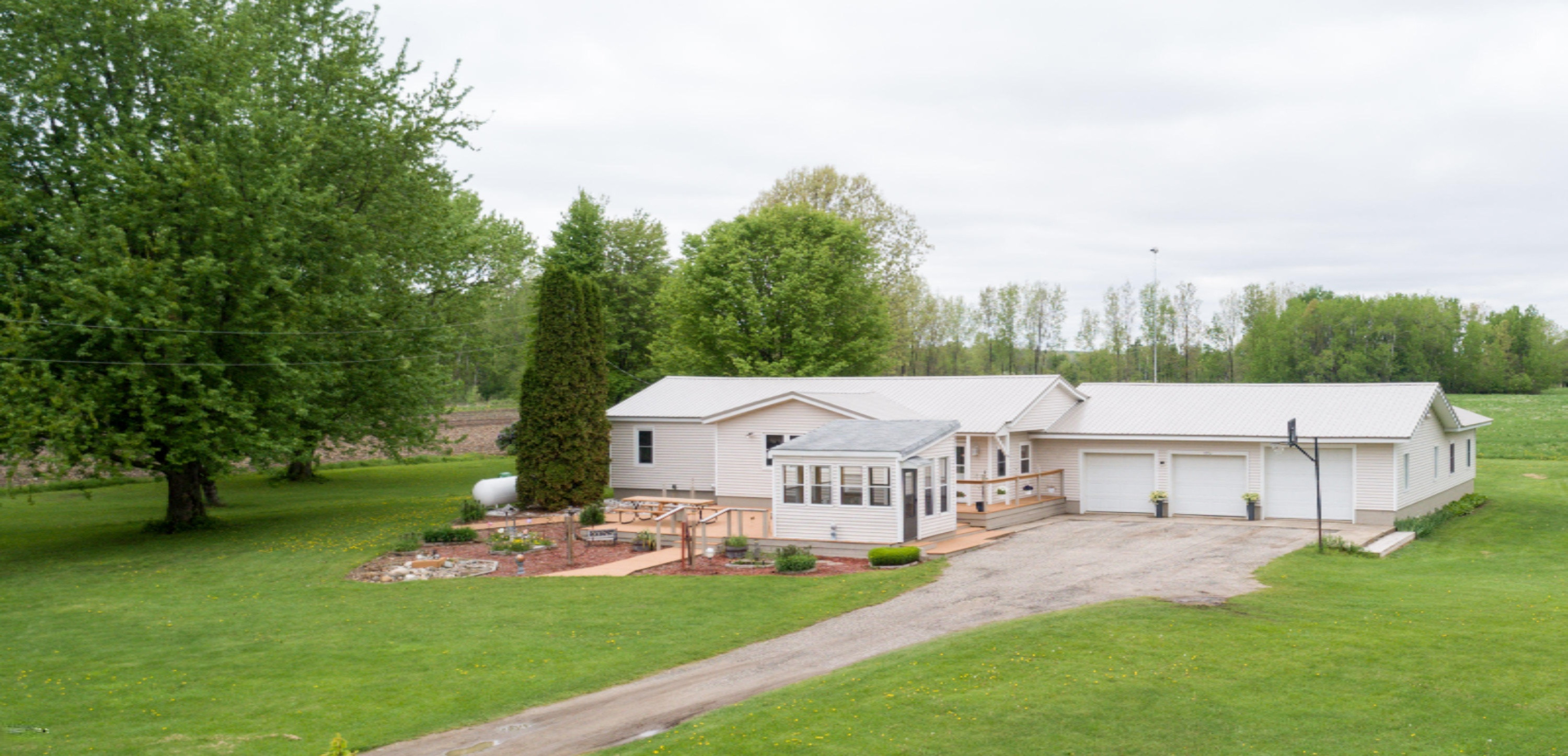 18732 North County Line Road Morley, MI 49336 - Photo 38 of 38 DJI_0011