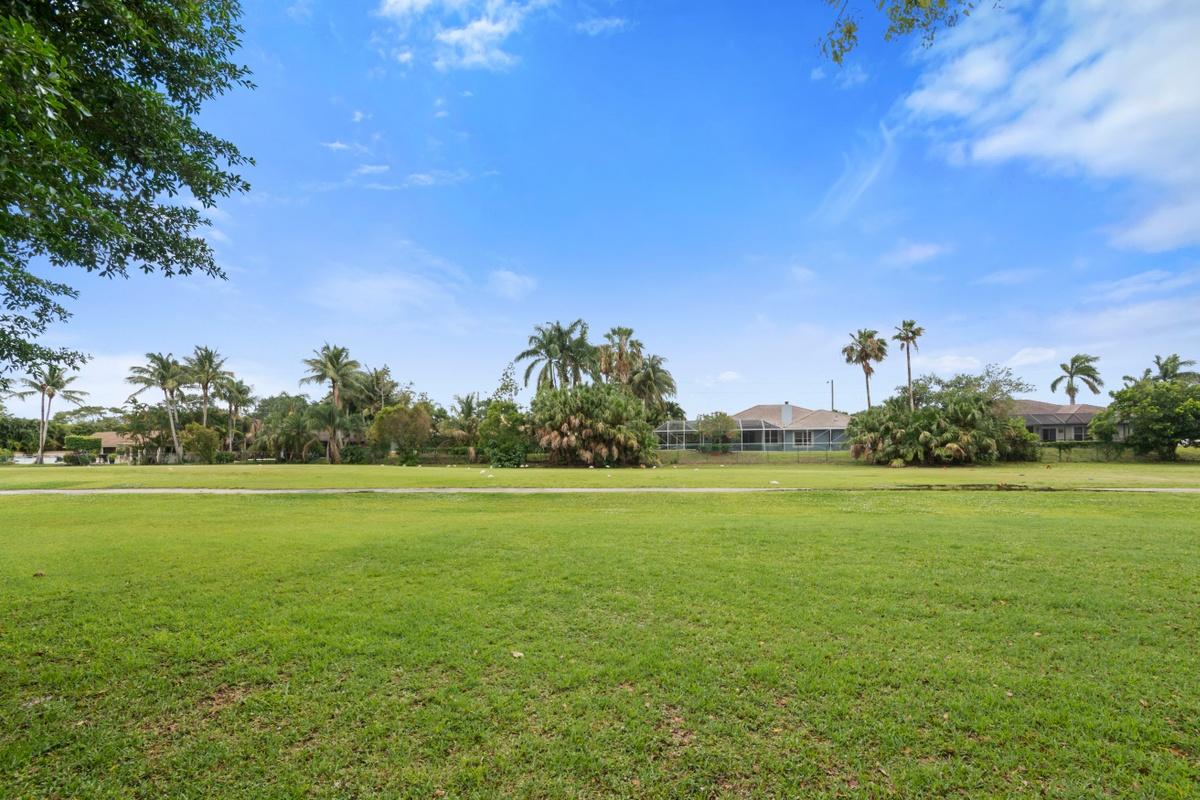 4220 Fox Trace Road Boynton Beach, FL 33436 - Photo 4 of 12 View