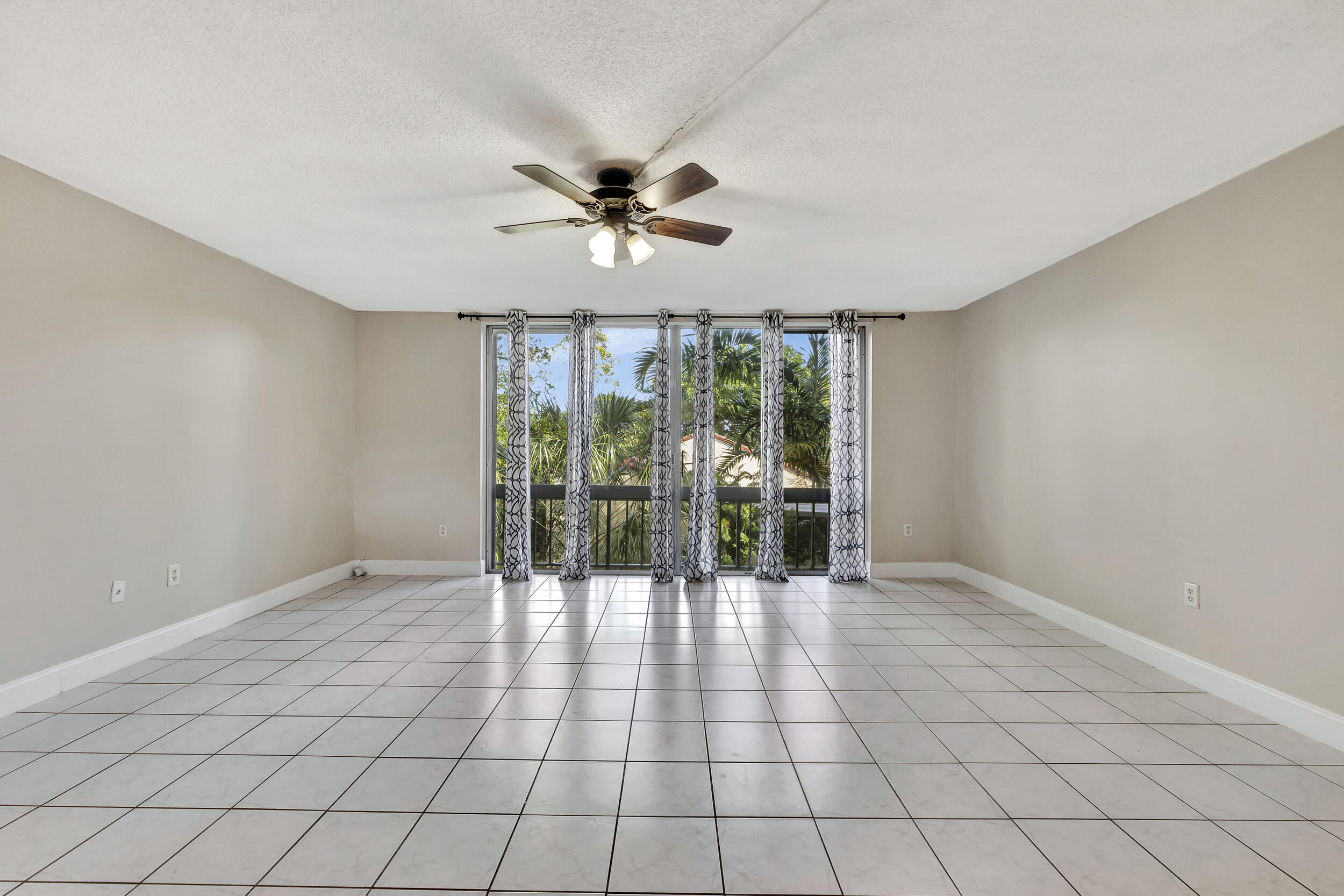 8401 West Sample Road, Unit 14 Coral Springs, FL 33065 - Photo 15 of 35 23_3w7a1542