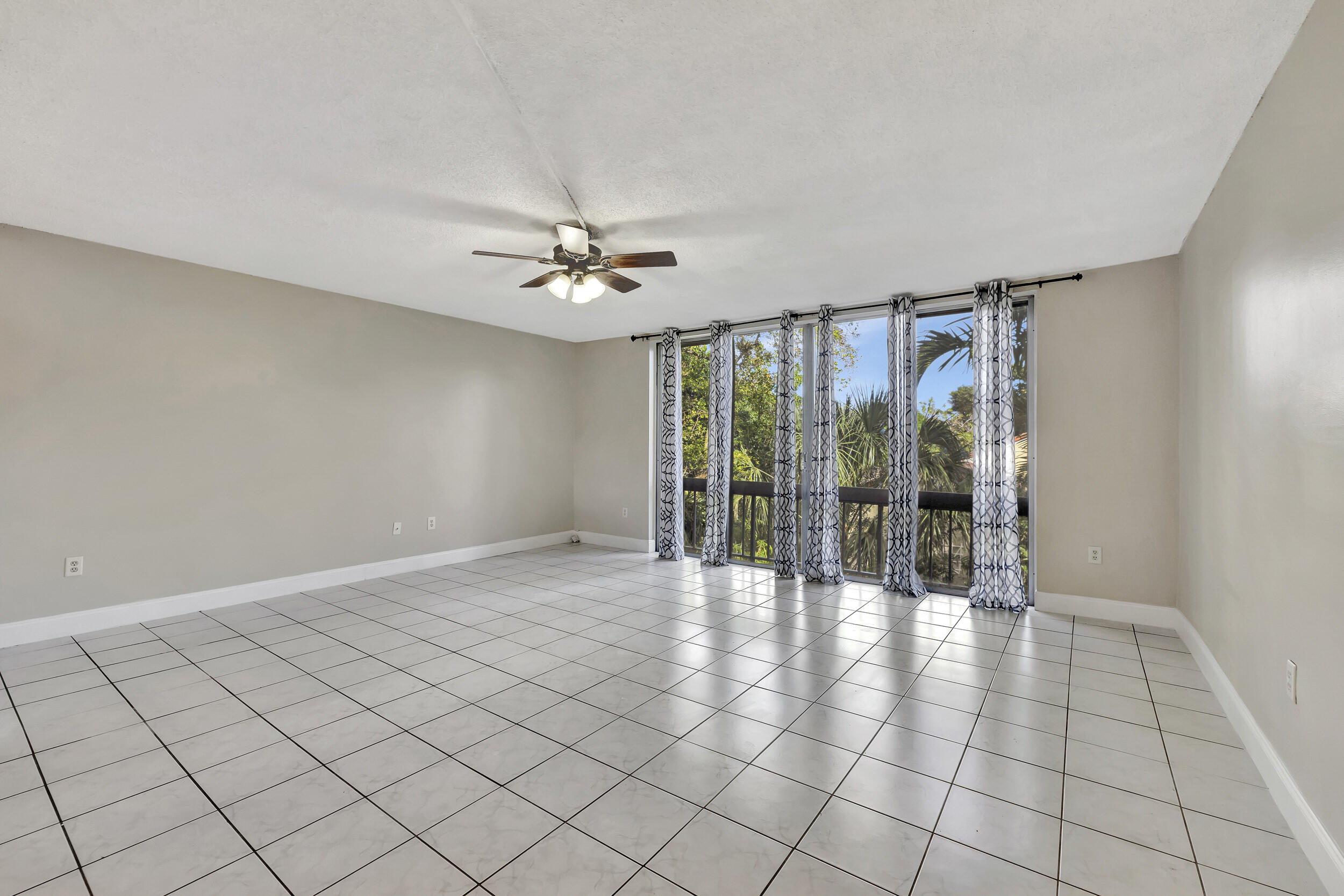 8401 West Sample Road, Unit 14 Coral Springs, FL 33065 - Photo 16 of 35 24_3w7a1547