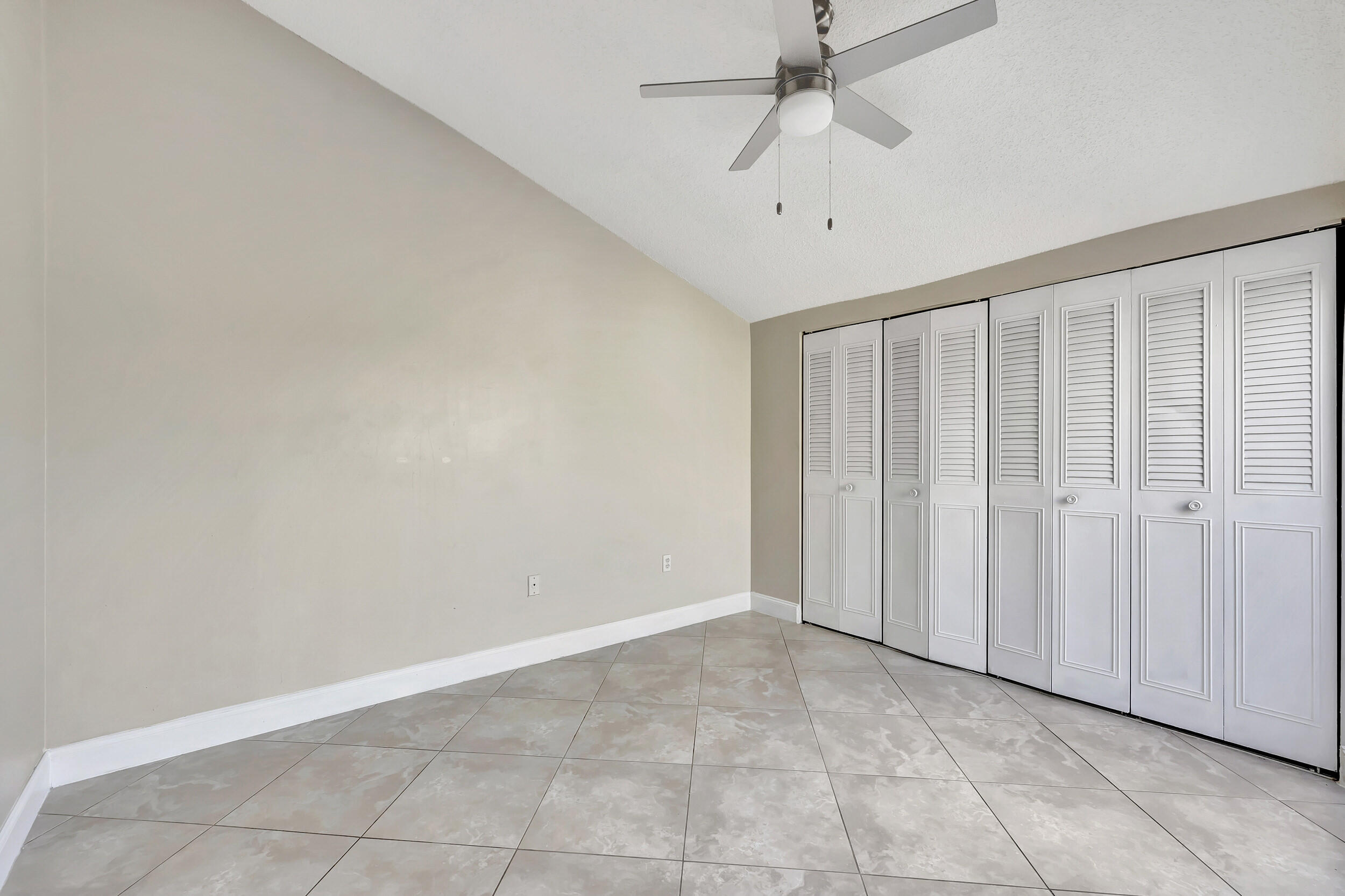 8401 West Sample Road, Unit 14 Coral Springs, FL 33065 - Photo 20 of 35 28_3w7a1567