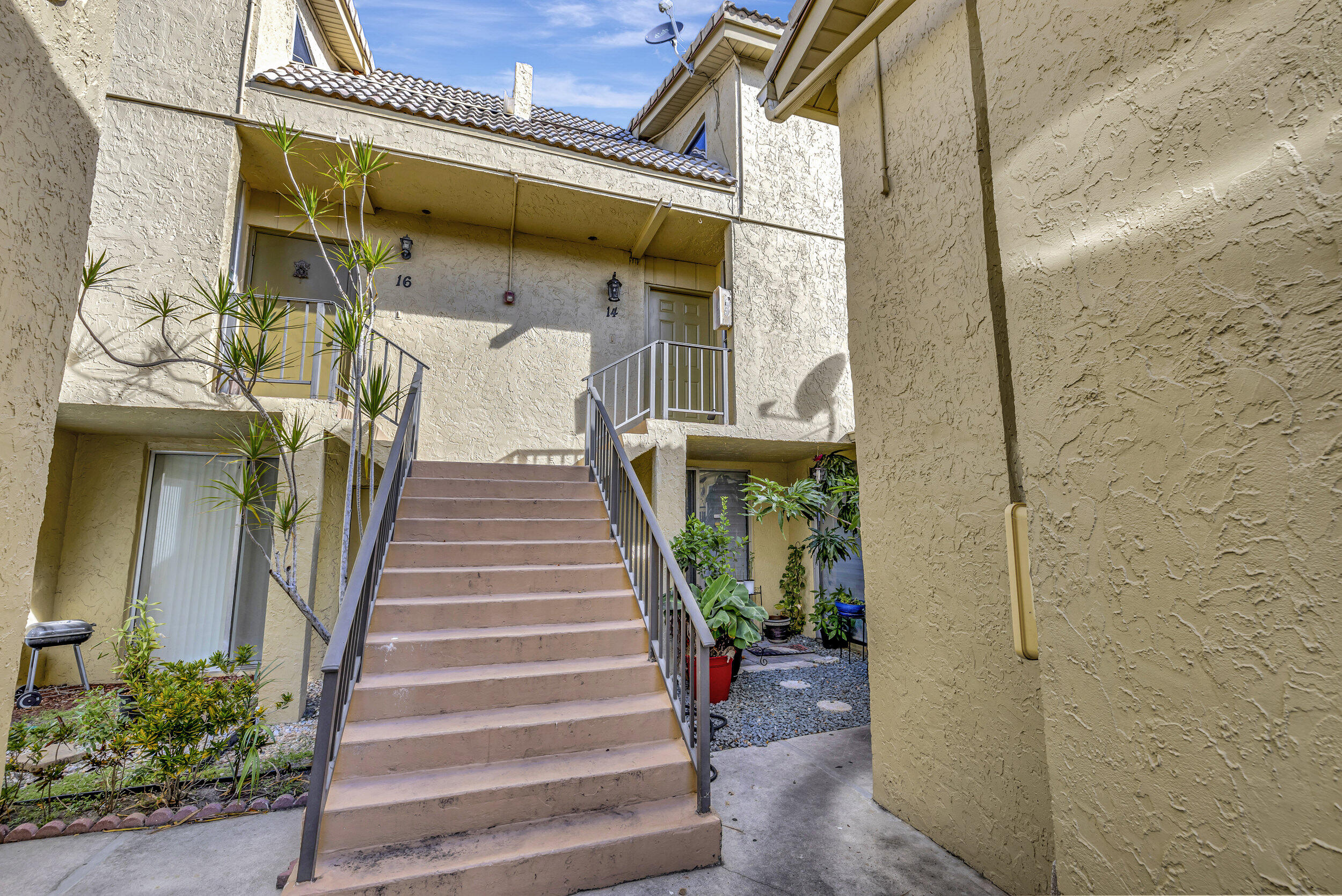 8401 West Sample Road, Unit 14 Coral Springs, FL 33065 - Photo 4 of 35 14_3w7a1632