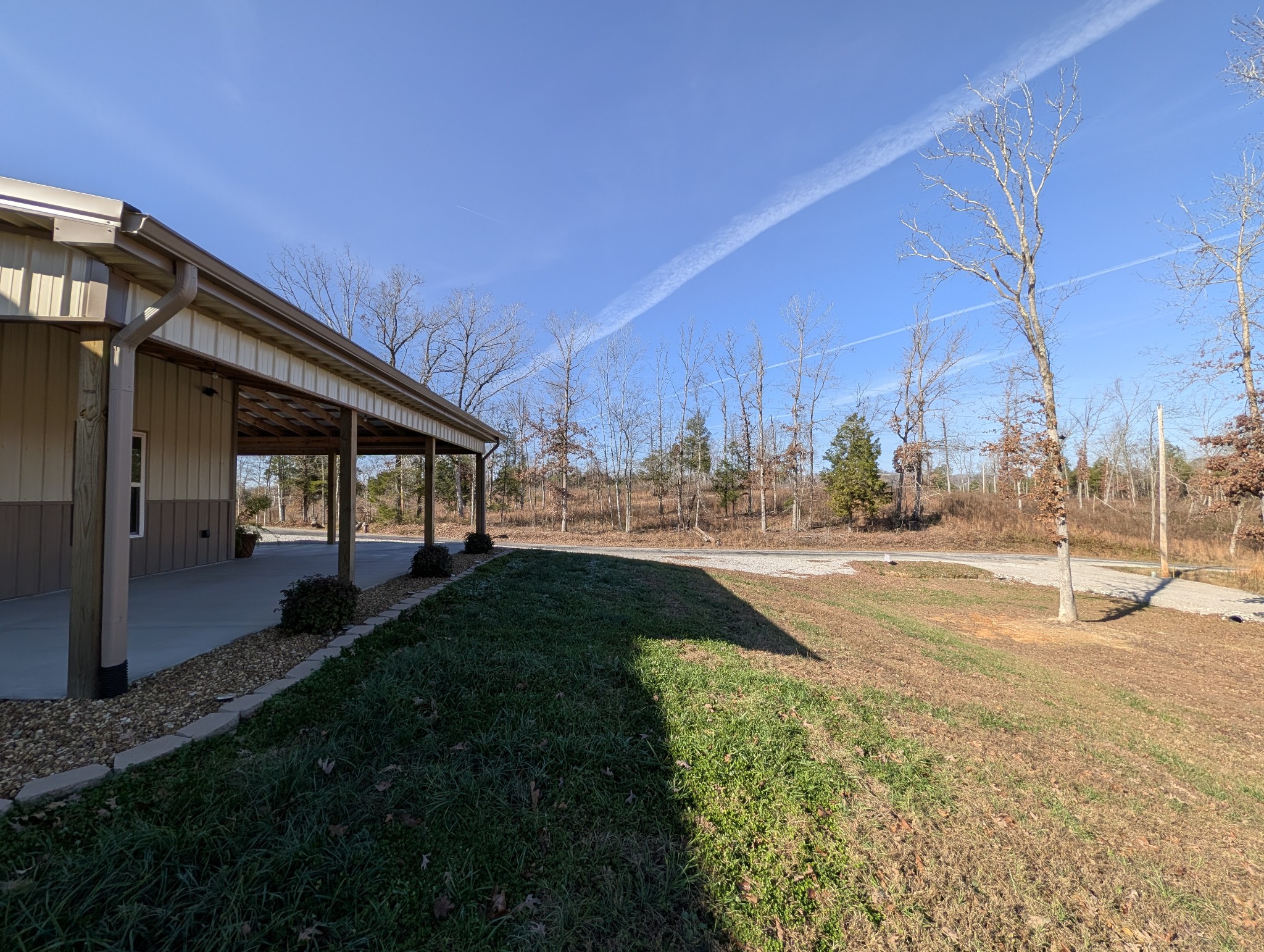 400 Toms Creek Lake Road Linden, TN 37096 - Photo 9 of 44