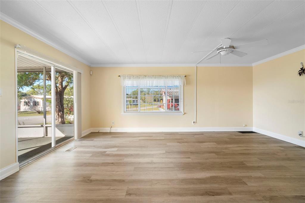 105 Florence Boulevard DeBary, FL 32713 - Photo 9 of 31