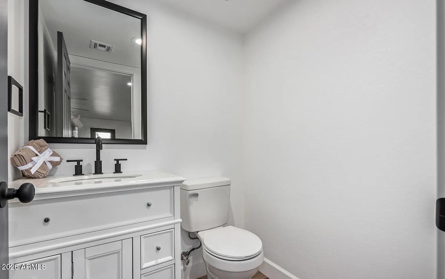 4233 East Raven Road Phoenix, AZ 85044 - Photo 41 of 48 1-27