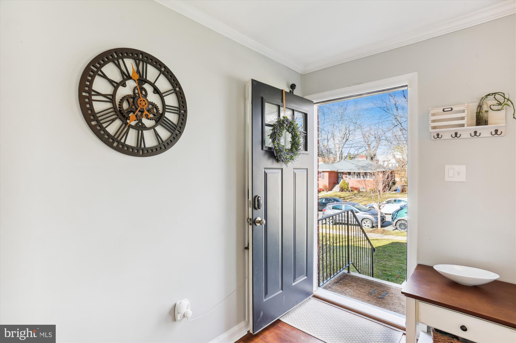 2304 Eccleston Street Silver Spring, MD 20902 - Photo 5 of 41