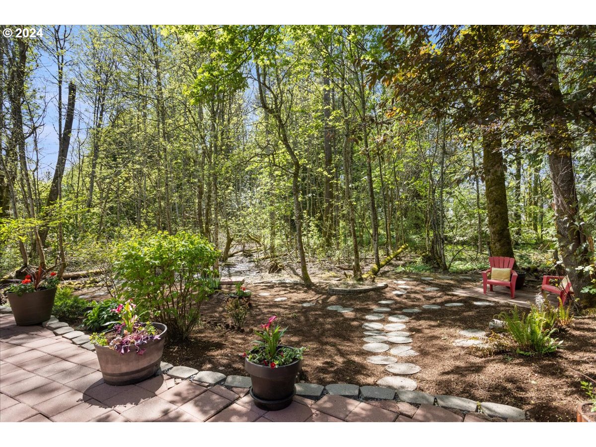 1427 Northwest Mayfield Road Portland, OR 97229 - Photo 31 of 39 Gallery Image 31