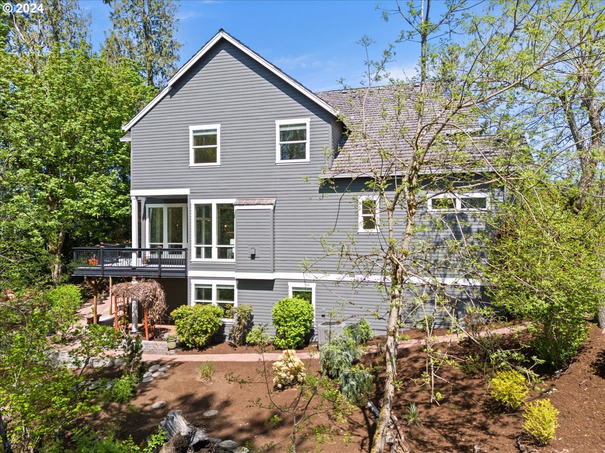 1427 Northwest Mayfield Road Portland, OR 97229 - Photo 35 of 39 Gallery Image 35