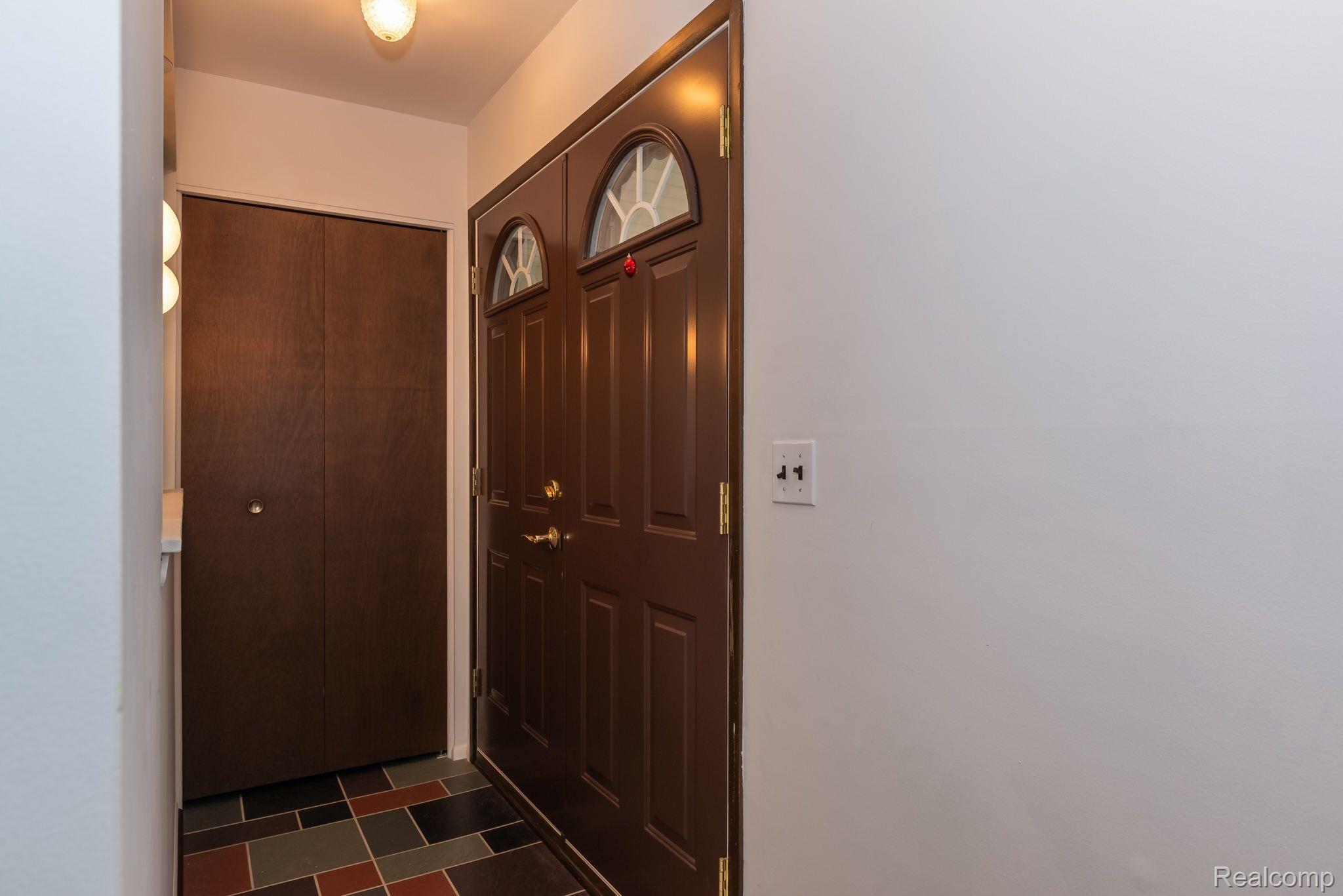 3760 Five Mile Road South Lyon, MI 48178 - Photo 7 of 36 Gallery Image 7
