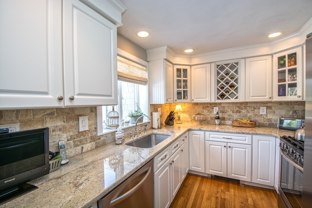 396 Tilden Road Scituate, MA 02066 - Photo 4 of 22 Gallery Image 4