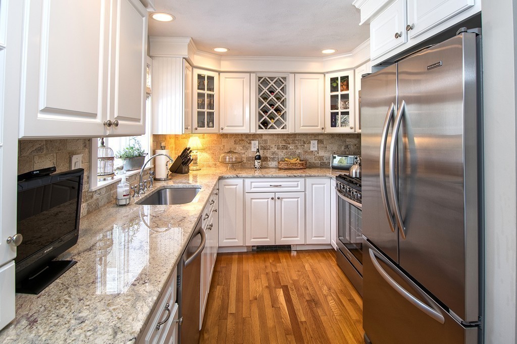 396 Tilden Road Scituate, MA 02066 - Photo 5 of 22 Gallery Image 5