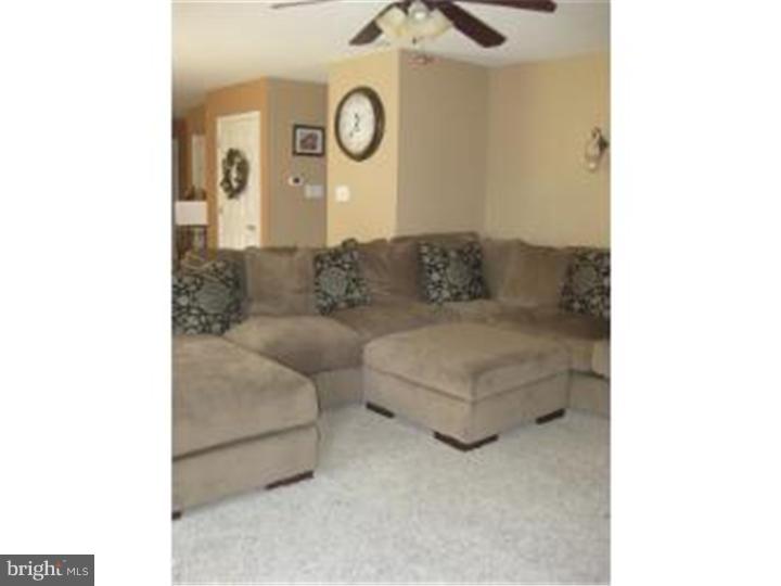 381 Johnson Road Sicklerville, NJ 08081 - Photo 5 of 25 Great Room