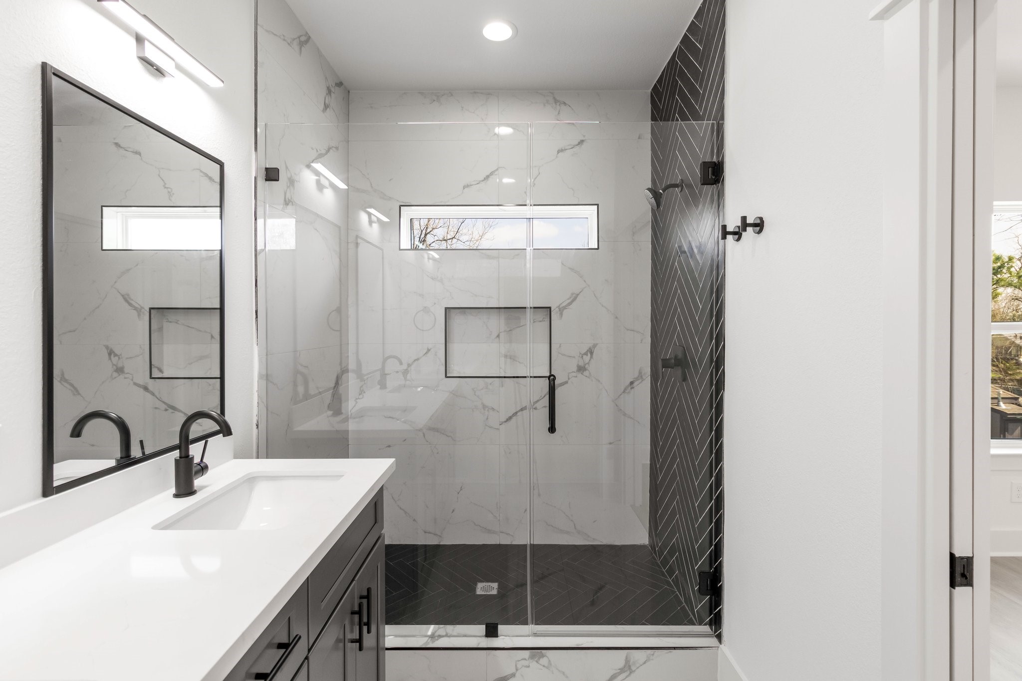 4114 Castor Street, Unit A Houston, TX 77022 - Photo 14 of 25