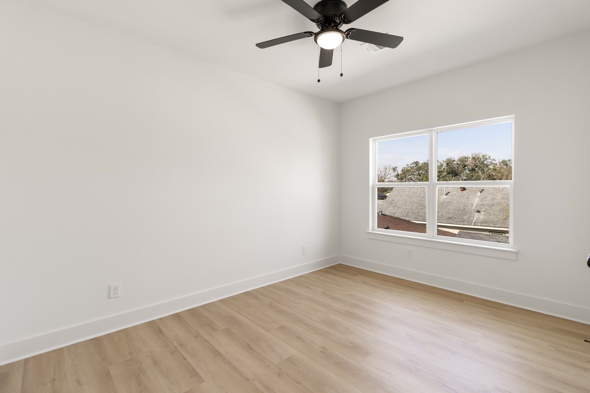 4114 Castor Street, Unit A Houston, TX 77022 - Photo 16 of 25