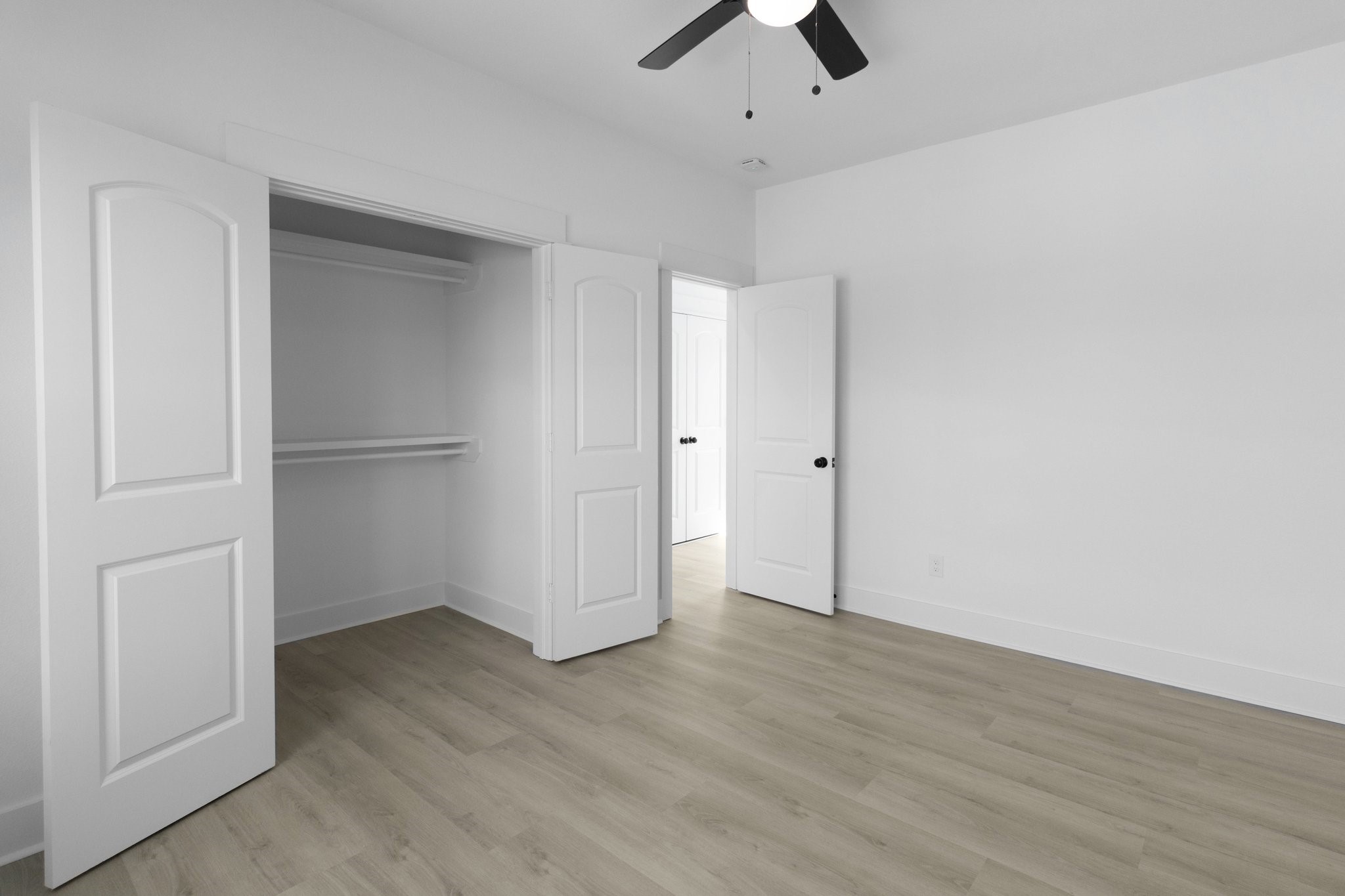 4114 Castor Street, Unit A Houston, TX 77022 - Photo 20 of 25