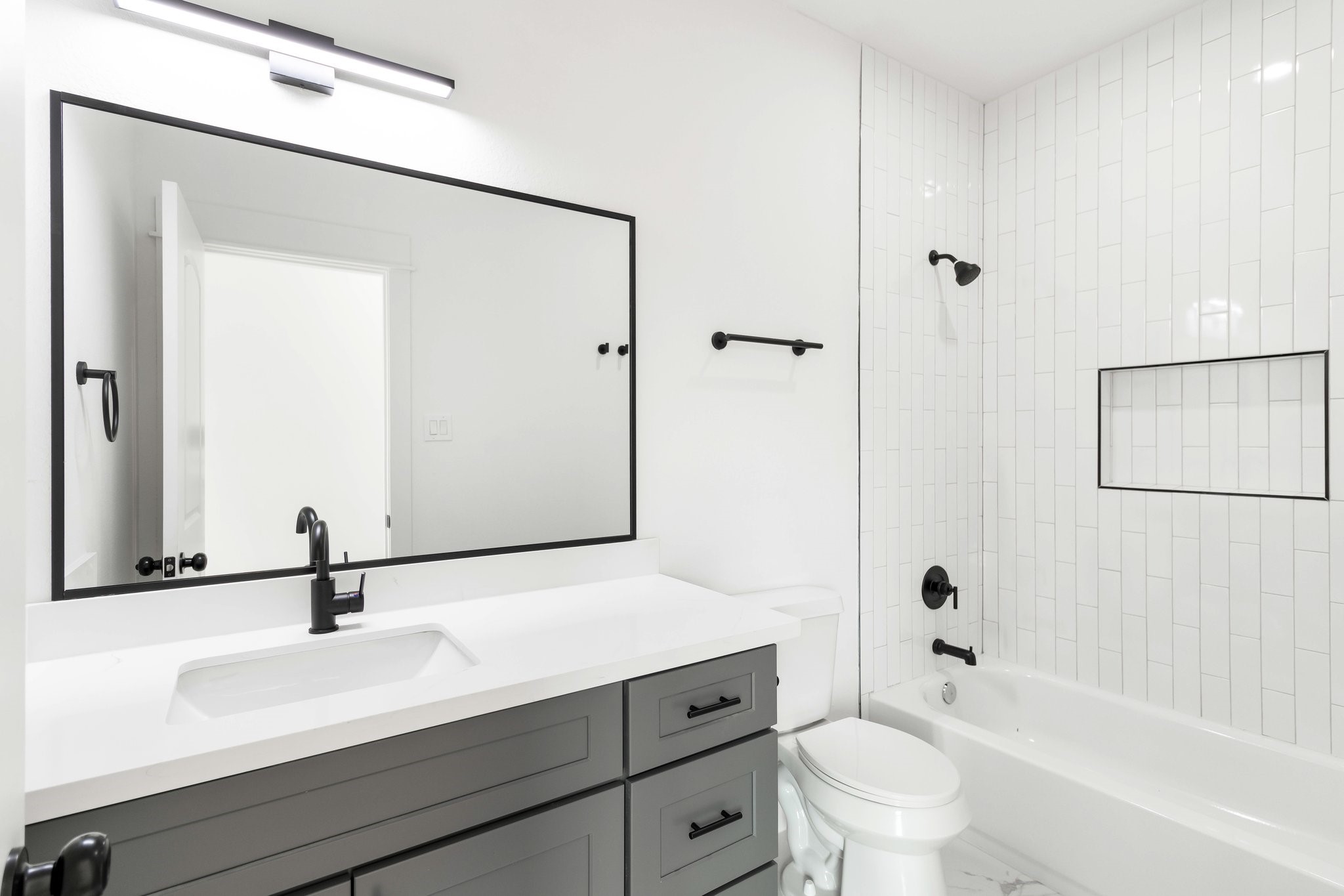 4114 Castor Street, Unit A Houston, TX 77022 - Photo 21 of 25