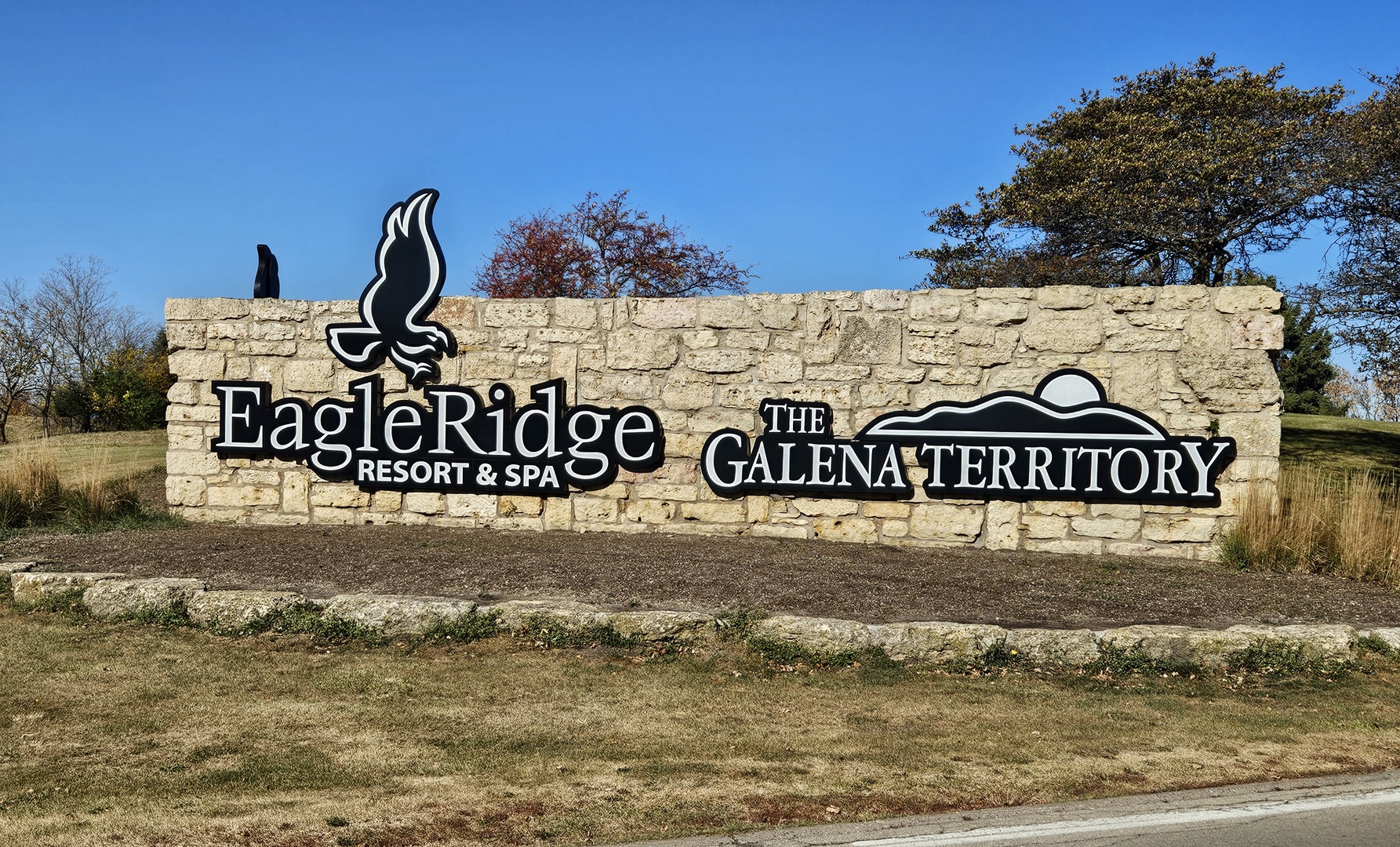 104 West Guilford Road Galena, IL 61036 - Photo 1 of 21 a view of a sign board