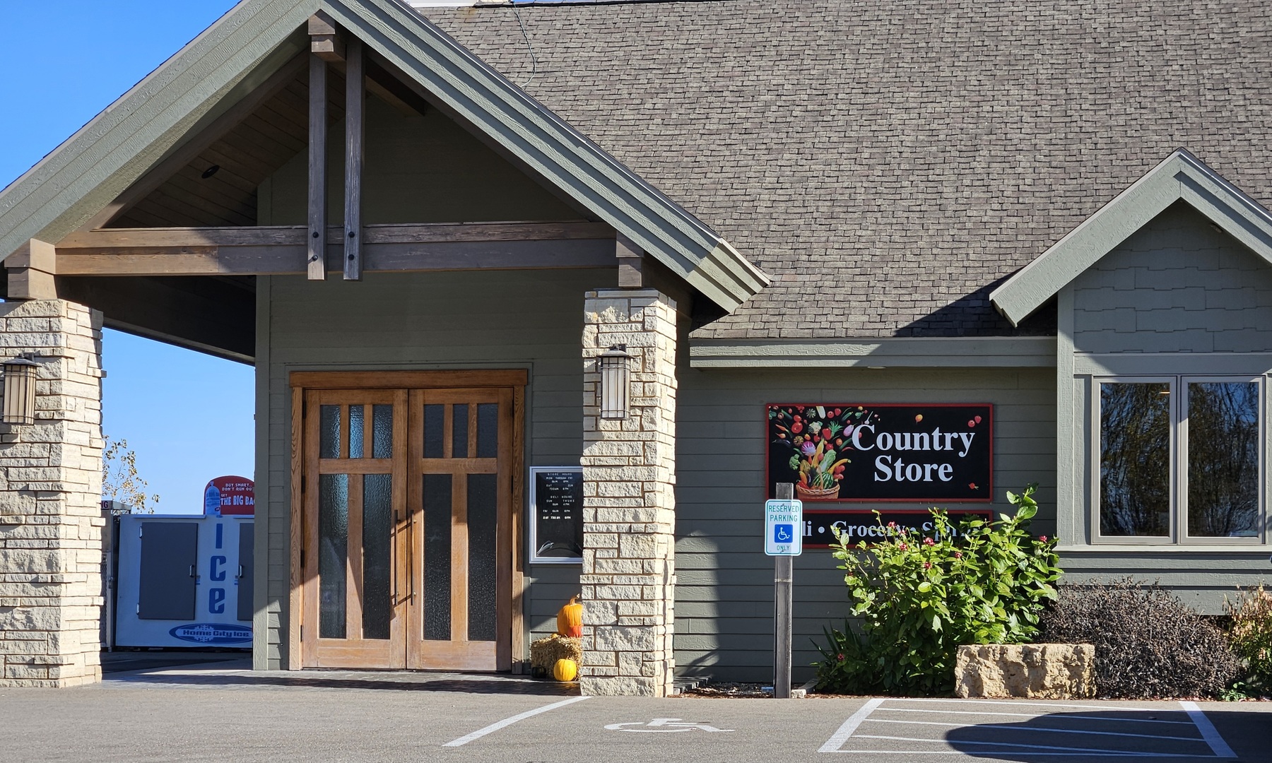 104 West Guilford Road Galena, IL 61036 - Photo 12 of 21 a sign that is on the side of a building