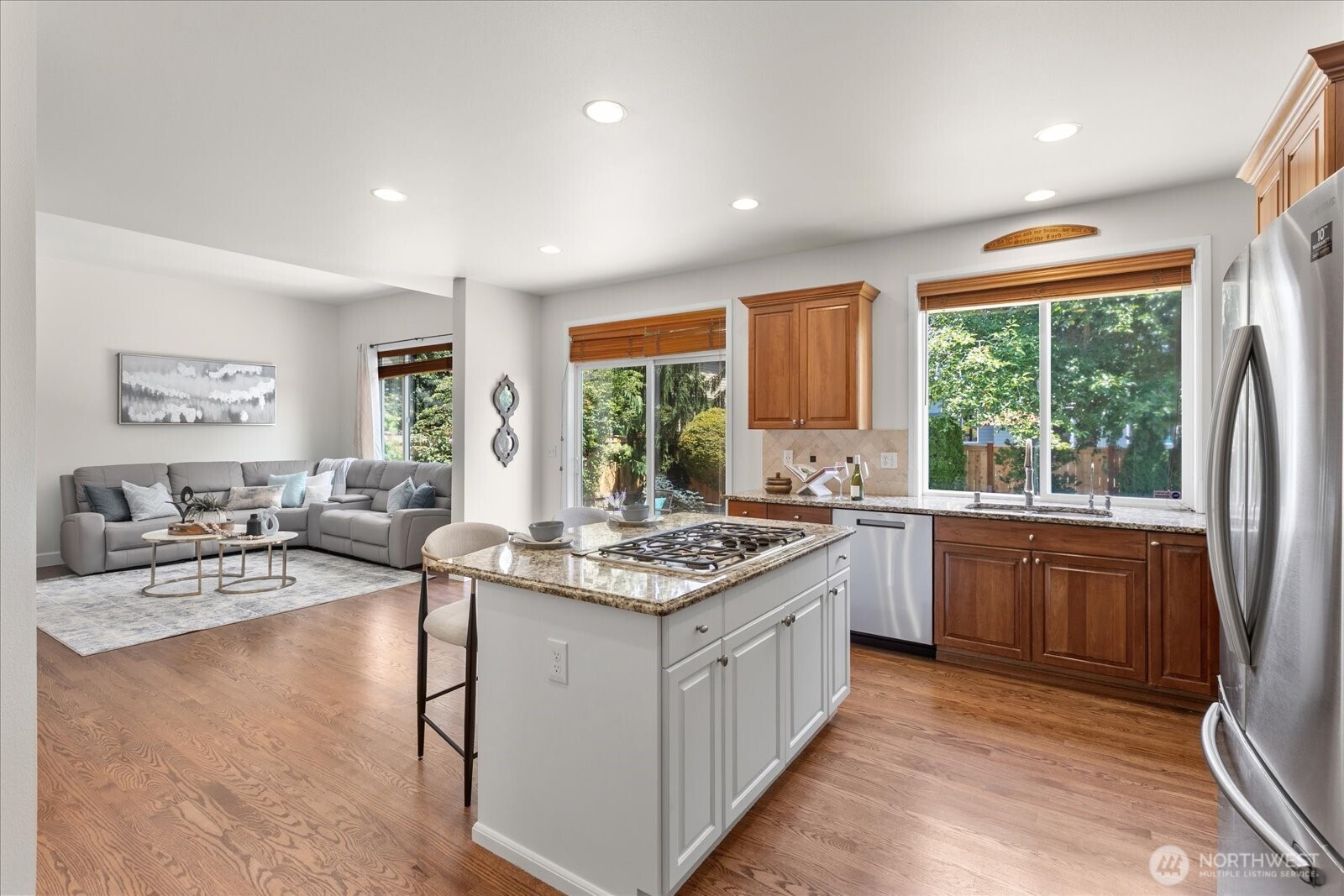 20905 37th Avenue Southeast Bothell, WA 98021 - Photo 14 of 38