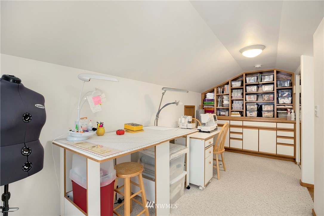 7010 Fairview Road Southwest Olympia, WA 98512 - Photo 29 of 34 Gallery Image 29