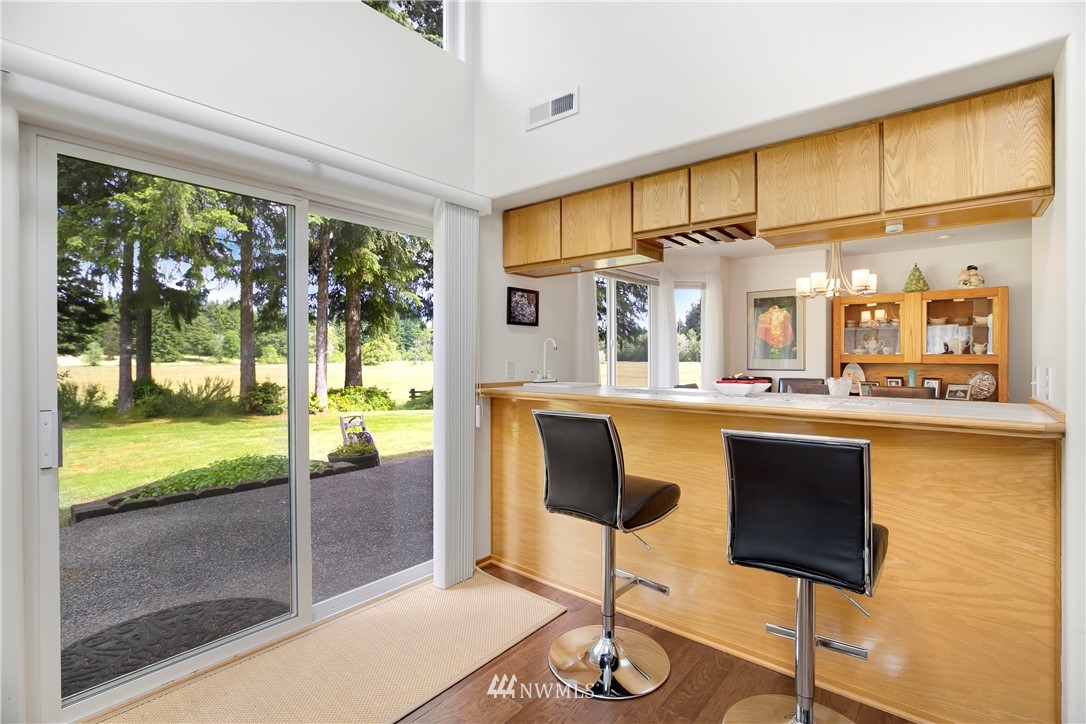 7010 Fairview Road Southwest Olympia, WA 98512 - Photo 9 of 34 Gallery Image 9