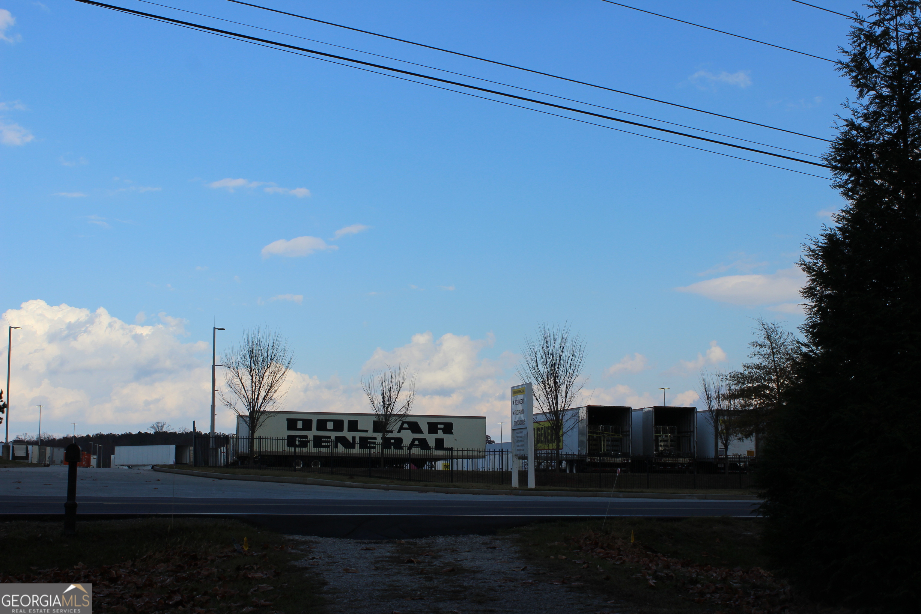6018 Jackson Road Jackson, GA 30233 - Photo 2 of 2 a view of a city