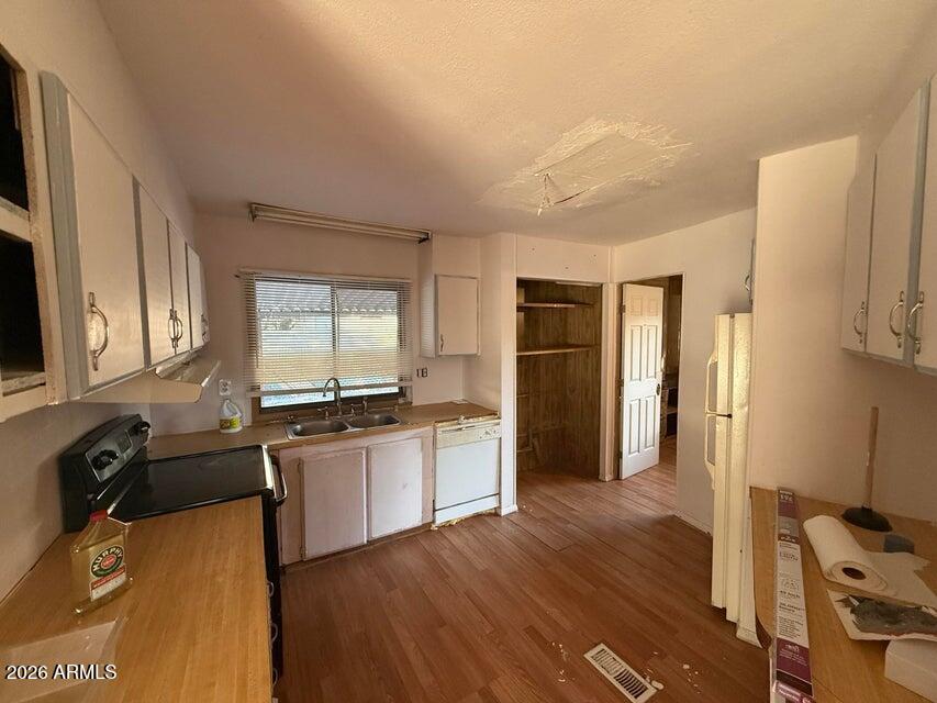 1008 West Saddle Lane Payson, AZ 85541 - Photo 16 of 45 Kitchen
