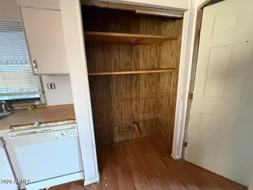 1008 West Saddle Lane Payson, AZ 85541 - Photo 22 of 45 Pantry storage