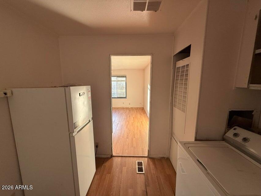 1008 West Saddle Lane Payson, AZ 85541 - Photo 5 of 45 Enterance laundry room