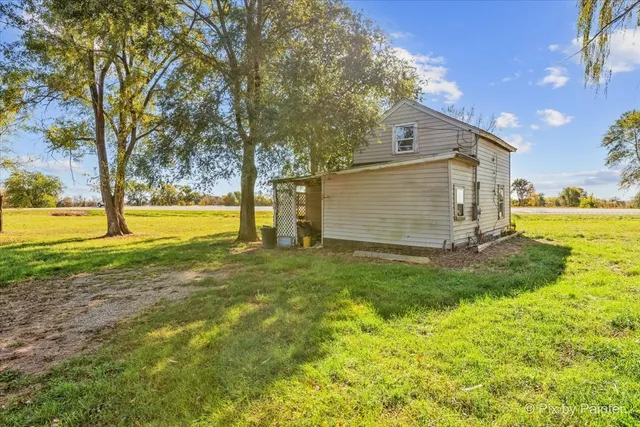$450,000 | 9130 Highway 20, Garden Prairie, IL 61038