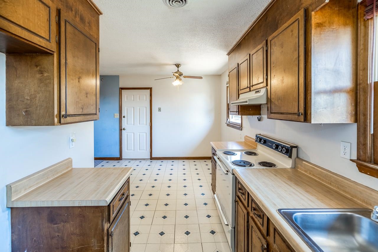 240 Wingo Road Wellford, SC 29385 - Photo 12 of 28 Gallery Image 12