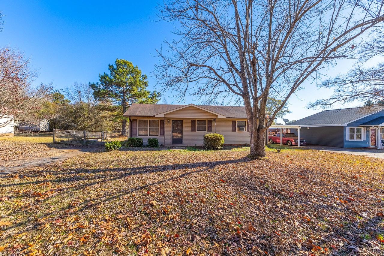 240 Wingo Road Wellford, SC 29385 - Photo 5 of 28 Gallery Image 5