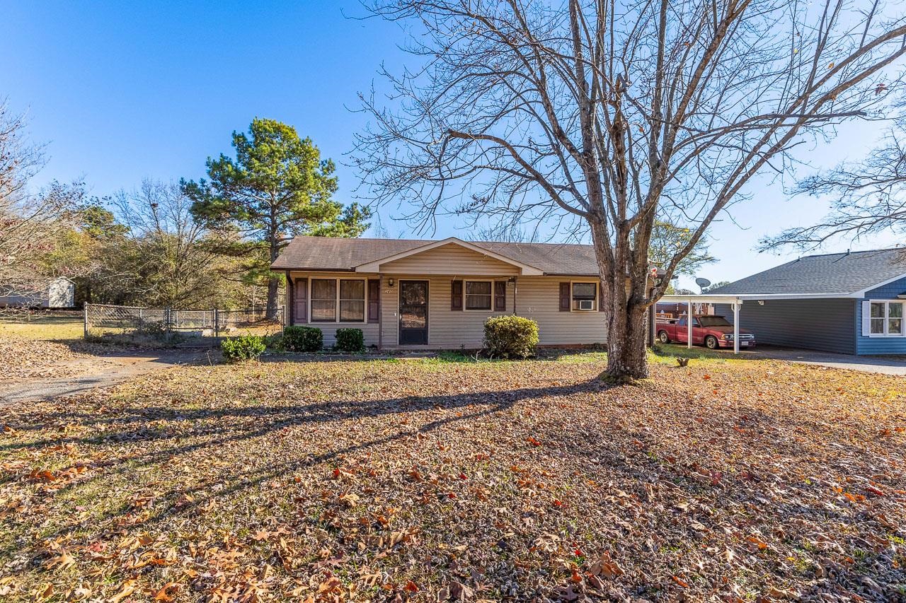240 Wingo Road Wellford, SC 29385 - Photo 6 of 28 Gallery Image 6