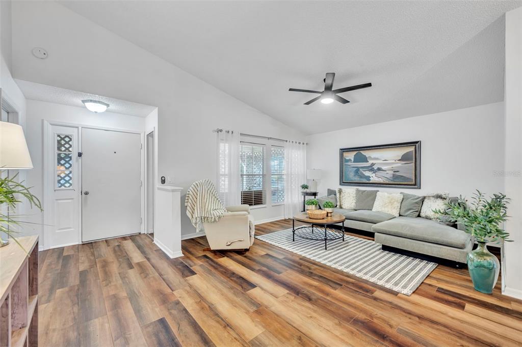 1436 Auburn Green Loop Winter Park, FL 32792 - Photo 4 of 17