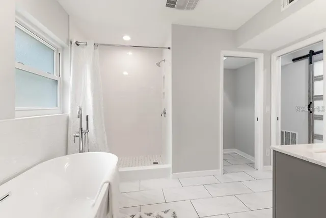 $3,450 | 8401 Blackstone Court, Tampa, FL 33615