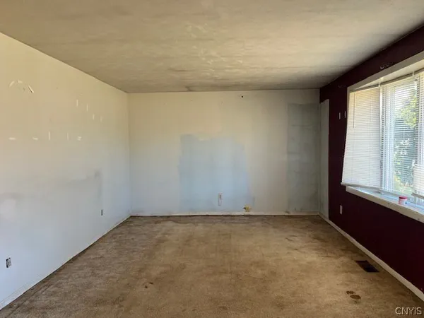 $59,900 | 1096 Meeting House Road, Winfield, NY 13491
