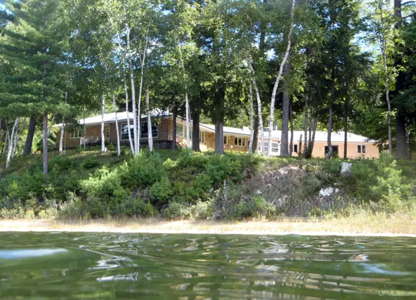 $549,000 | 7888 Island Lake Road, Manistique, MI 49854