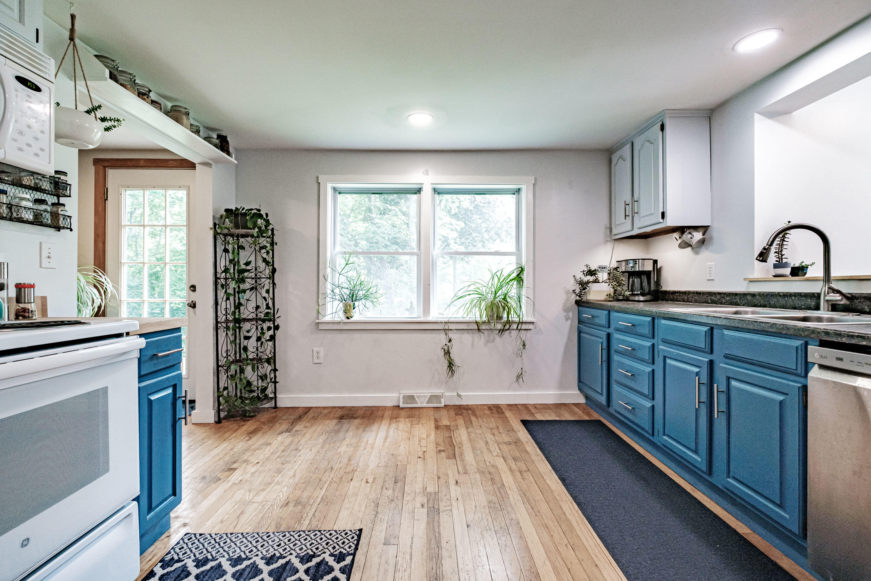 190 Millay Road Bowdoinham, ME 04008 - Photo 12 of 53 Kitchen