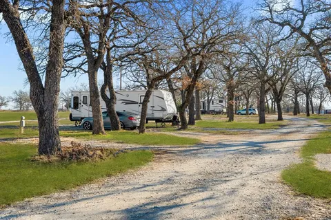 $1,090,000 | 114 Private Road 2387, Alvord, TX 76225