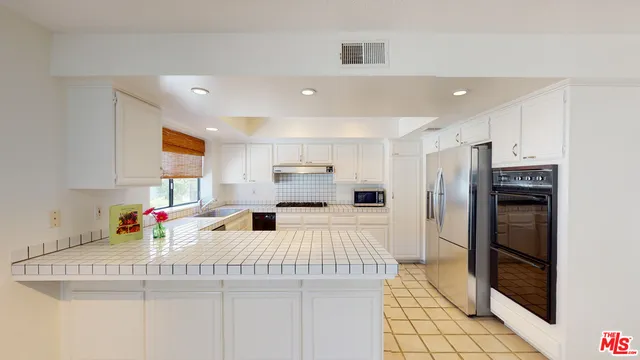 $4,950 | 1470 Palisades Drive, Pacific Palisades, CA 90272