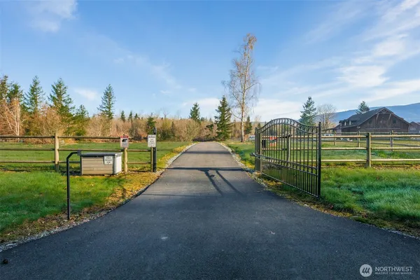 $950,000 | 36121 160th Street Southeast, Sultan, WA 98294