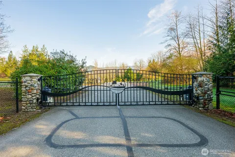 $950,000 | 36121 160th Street Southeast, Sultan, WA 98294