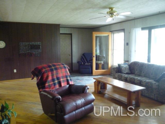 24210 Oneco Road Calumet, MI 49913 - Photo 4 of 33
